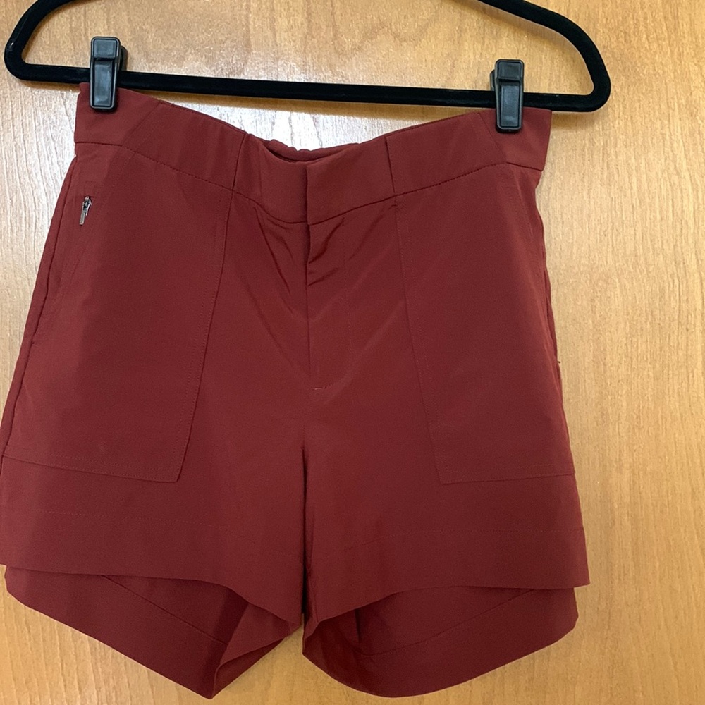 Athleta Rust Red Double-Layer Performance Shorts